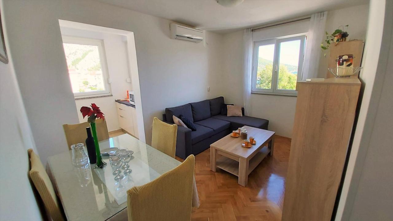 Apartment Ribnjak 10 Omiš Eksteriør billede