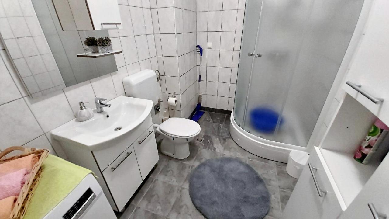 Apartment Ribnjak 10 Omiš Eksteriør billede