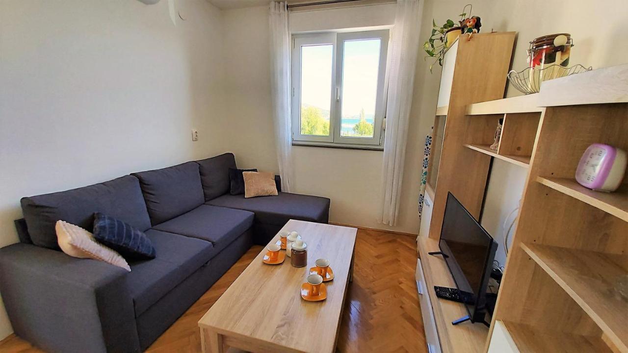 Apartment Ribnjak 10 Omiš Eksteriør billede