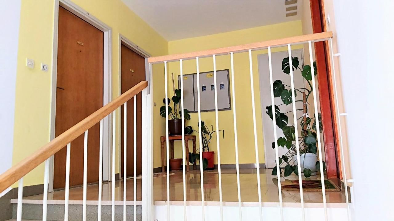 Apartment Ribnjak 10 Omiš Eksteriør billede