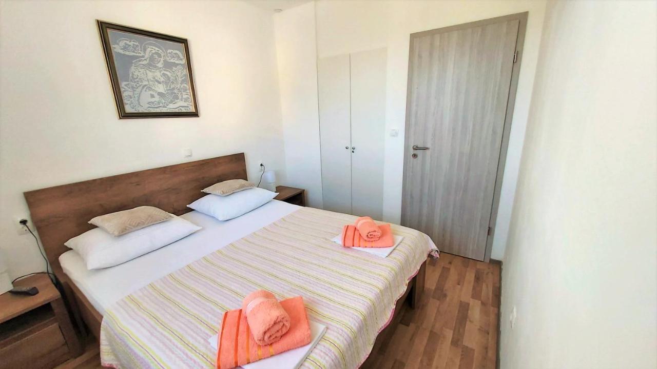 Apartment Ribnjak 10 Omiš Eksteriør billede